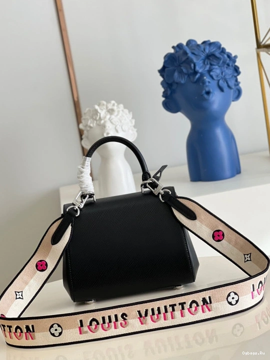 VUITTON CHANELUNY LOUIS MINI 0217